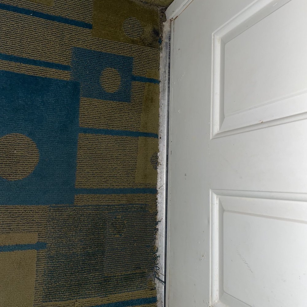 La Quinta Inn by Wyndham Lufkin - Door frame - Hotels Near Me - Lufkin, Texas