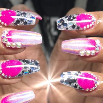 KD Nail & Spa - Nail Salons Near Me - Lytle, Texas