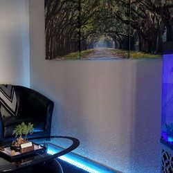 To The Point Massage - Waiting area.