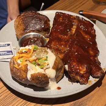Outback Steakhouse - Steakhouses Near Me - Naples, Florida