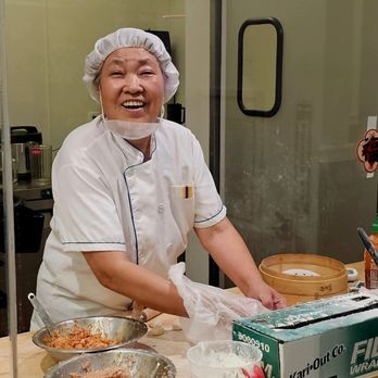 Lucky Dumpling - A dumpling chef that personally makes every fresh dumpling order. - Chinese Near Me - Rancho Cucamonga, California Lucky Dumpling - A dumpling chef that personally makes every fresh dumpling order. - Chinese Near Me - Rancho Cucamonga, California