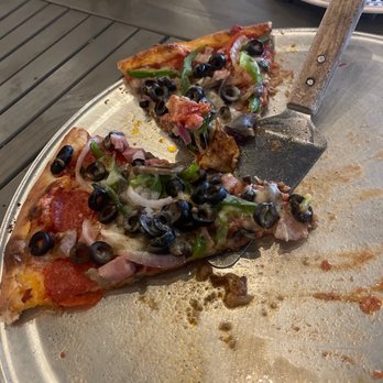 Brooklyn's Backyard - The works pizza - New American Near Me - Ocala, Florida Brooklyn's Backyard - The works pizza - New American Near Me - Ocala, Florida