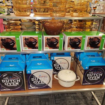 The Kitchen Store Outlet - Freeport - Kitchen Supplies Near Me - Freeport, Maine