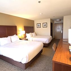 Comfort Inn Marina on the Monterey Bay - very inviting for an afternoon nap time