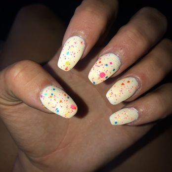 Nail Design - Full set, gel acrylics. - Nail Salons Near Me - New Castle, Indiana