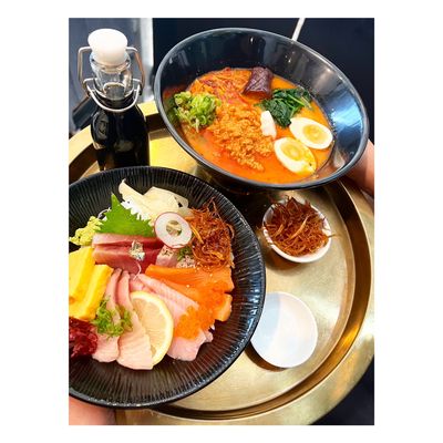 Burosu ramen & Sushi 最好的拉面和寿司 by null