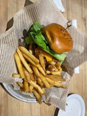 Cheddar's Scratch Kitchen by null