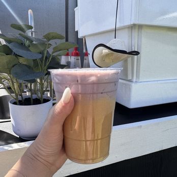 Cowboy Coffee - Vanilla latte with blueberry cold foam - 1000/10 - Coffee & Tea Near Me - Sunnyvale, California