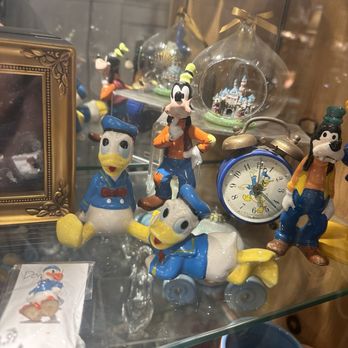Edelweiss - Donald Disney section (glass case) - Jewelry Near Me - Solvang, California Edelweiss - Donald Disney section (glass case) - Jewelry Near Me - Solvang, California