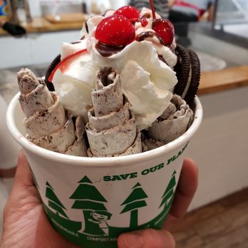 The Island Creamery - Ice Cream & Frozen Yogurt Near Me - Pigeon Forge, Tennessee