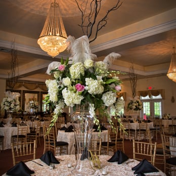 Donovan's Dish - One of many beautiful flower arrangements by Kyle @ my wedding in May 2013 - Caterers Near Me - Apex, North Carolina