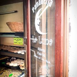 Panadería La Luna - Exterior