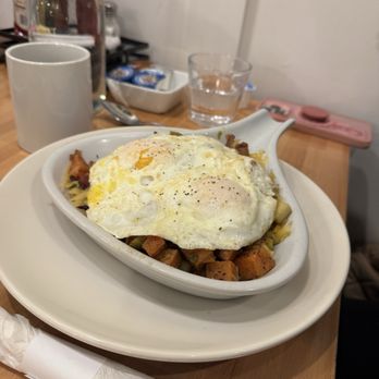 Honey Biscuit Breakfast & Lunch - Seasonal Hash (Thanksgiving) - Breakfast & Brunch Near Me - Mount Prospect, Illinois Honey Biscuit Breakfast & Lunch - Seasonal Hash (Thanksgiving) - Breakfast & Brunch Near Me - Mount Prospect, Illinois