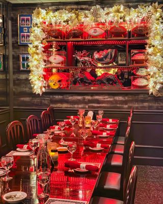 Ilio DiPaolo's Restaurant & Banquet Facility by null