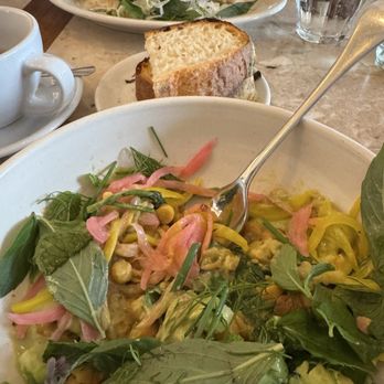 Great White - Chickpea scramble - tastes even better than it looks - Breakfast & Brunch Near Me - Los Angeles, California Great White - Chickpea scramble - tastes even better than it looks - Breakfast & Brunch Near Me - Los Angeles, California