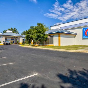 Motel 6 Ashland - Motel Ashland VA exterior - Hotels Near Me - Ashland, Virginia Motel 6 Ashland - Motel Ashland VA exterior - Hotels Near Me - Ashland, Virginia