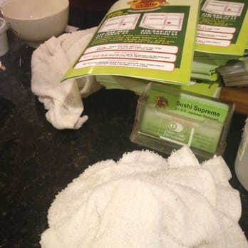 Sushi Supreme - Dirty towels near the prep station? Such a turn off. - Sushi Bars Near Me - Toronto, Ontario