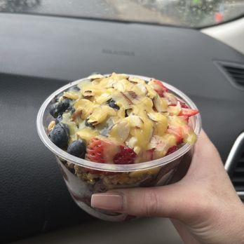 Pastele House Maui - Açaí bowl - Food Trucks Near Me - Wailuku , Hawaii Pastele House Maui - Açaí bowl - Food Trucks Near Me - Wailuku , Hawaii