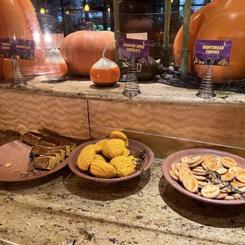 Goofy's Kitchen - Goofy's Kitchen Celebrates Halloween! - September 2025 - American Near Me - Anaheim, California Goofy's Kitchen - Goofy's Kitchen Celebrates Halloween! - September 2025 - American Near Me - Anaheim, California