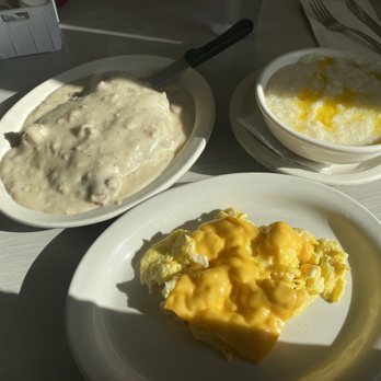 Sunnys Coney Island - Chicken fried steak, scrambled eggs with American cheese, buttery grits - Breakfast & Brunch Near Me - Romulus, Michigan Sunnys Coney Island - Chicken fried steak, scrambled eggs with American cheese, buttery grits - Breakfast & Brunch Near Me - Romulus, Michigan