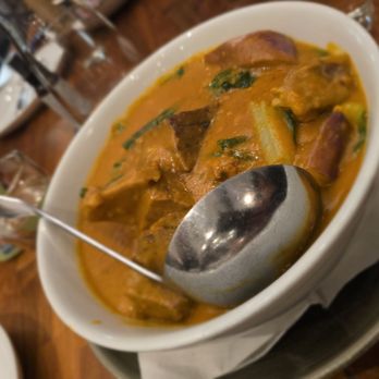 Avenida Restaurant - Beef Kare kare - Filipino Near Me - San Mateo, California Avenida Restaurant - Beef Kare kare - Filipino Near Me - San Mateo, California