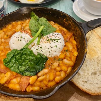 Café Portrait - Kimlt beans and sausage - Cafes Near Me - Vancouver, British Columbia Café Portrait - Kimlt beans and sausage - Cafes Near Me - Vancouver, British Columbia