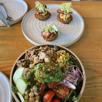 Yardbird Table & Bar - Fried Green Tomato BLT and Country Cobb Protein Bowl - Southern Near Me - Miami Beach, Florida Yardbird Table & Bar - Fried Green Tomato BLT and Country Cobb Protein Bowl - Southern Near Me - Miami Beach, Florida