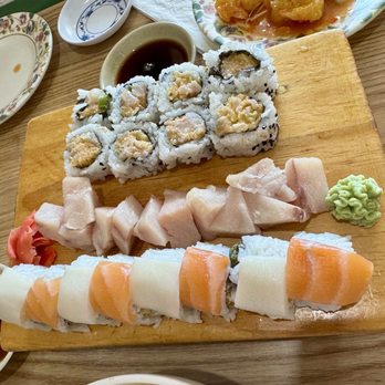 Mr. Le's Sushi - Sushi Bars Near Me - Kansas City, Missouri