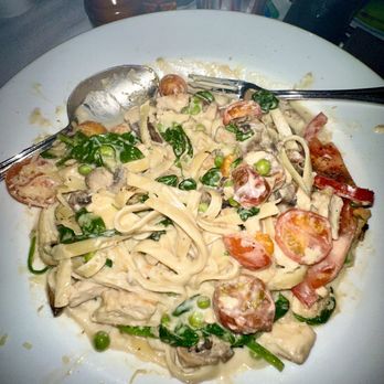 Nick's Seafood Restaurant - Chicken Fettuccine Angelina (spinach, tomato, peas, mushrooms) - Seafood Near Me - Pacifica, California Nick's Seafood Restaurant - Chicken Fettuccine Angelina (spinach, tomato, peas, mushrooms) - Seafood Near Me - Pacifica, California