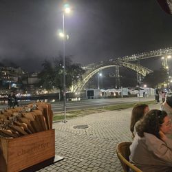 Taberninha do Manel - Bridge near the restaurant and a example of the outside sitting area