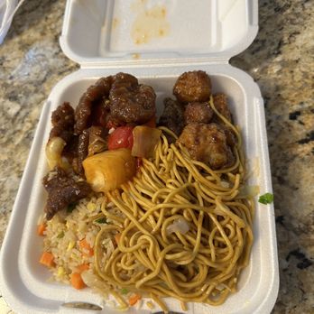 Panda Express - Chow Mein, Fried Rice, Original Orange Chicken, and Beijing Beef - Chinese Near Me - Lantana, Florida Panda Express - Chow Mein, Fried Rice, Original Orange Chicken, and Beijing Beef - Chinese Near Me - Lantana, Florida