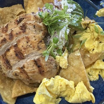 El Sol De Mexico - Chicken Chilaquiles - Seafood Near Me - East Los Angeles, California