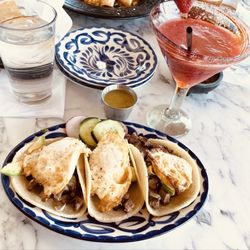 Barrio Queen - Carne Asada Taco Trio with Egg Strawberry Limonada
