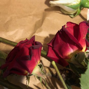 UrbanStems - The red roses look bad too - Florists Near Me