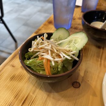 Thai Grindz & Laos Cusine - House Salad - Thai Near Me - Honolulu, Hawaii Thai Grindz & Laos Cusine - House Salad - Thai Near Me - Honolulu, Hawaii