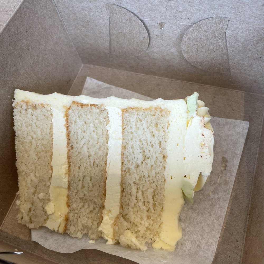 Bobbette & Belle - Mango passionfruit cake slice - Caterers Near Me - Toronto, Ontario Bobbette & Belle - Mango passionfruit cake slice - Caterers Near Me - Toronto, Ontario