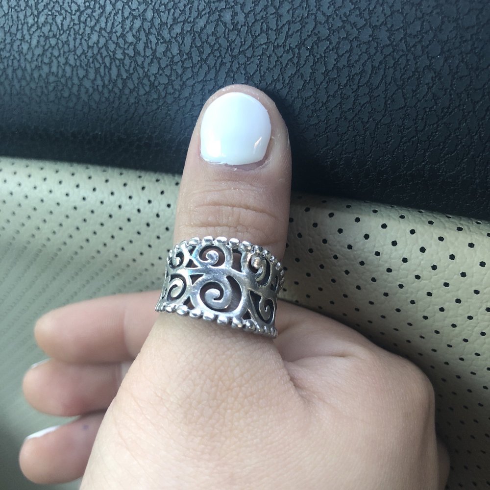 Studio Nails and Spa - Right hand bottom corner she failed to polish my nail fully - Nail Salons Near Me - Austin, Texas Studio Nails and Spa - Right hand bottom corner she failed to polish my nail fully - Nail Salons Near Me - Austin, Texas