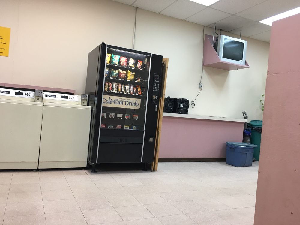 MACLEOD PLAZA LAUNDROMAT Updated October 2024 180 94 Avenue SE