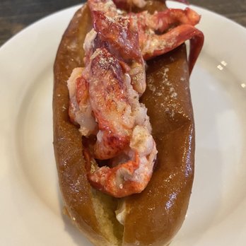 Cafe Rowan - Lobster roll - Breakfast & Brunch Near Me - Portland, Oregon Cafe Rowan - Lobster roll - Breakfast & Brunch Near Me - Portland, Oregon
