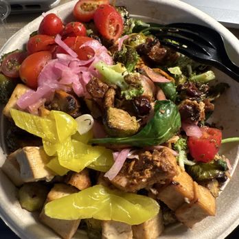 Bolay - Brandon - Build your own bowl with lemon chicken and glazed tofu. - New American Near Me - Brandon, Florida Bolay - Brandon - Build your own bowl with lemon chicken and glazed tofu. - New American Near Me - Brandon, Florida