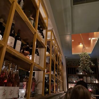 Donna's - Inside - Italian Near Me - Los Angeles, California