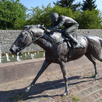 Thoroughbred Park - Parks Near Me - Lexington, Kentucky Thoroughbred Park - Parks Near Me - Lexington, Kentucky