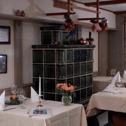 Hotel Gasthof Vier Löwen - Ein Blick ins gemütliche Nebenzimmer