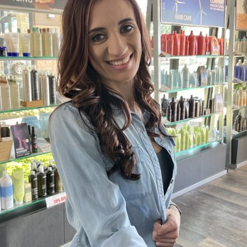 20 Volume Salon & Spa - Jenn has a been a stylist for 17 years - Hair Salons Near Me - Gilbert, Arizona 20 Volume Salon & Spa - Jenn has a been a stylist for 17 years - Hair Salons Near Me - Gilbert, Arizona