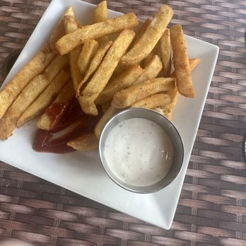 Boatyard Pub - Fries - Bars Near Me - Ventura, California Boatyard Pub - Fries - Bars Near Me - Ventura, California