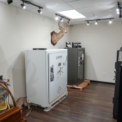 Dury's Guns - Northside Store
1039 NE Loop 410
San Antonio, TX 78209