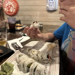 Sushi California roll