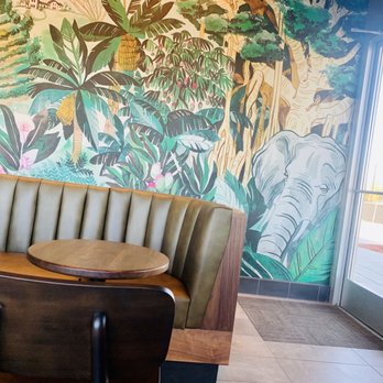 Starbucks - Coffee & Tea Near Me - Bakersfield, California Starbucks - Coffee & Tea Near Me - Bakersfield, California