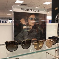 Sunglass Hut - Henderson - Michael Kors