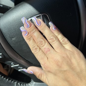 Luxury Nail Spa - Looks cute from far away but upclose really botchy - Nail Salons Near Me - Tracy, California